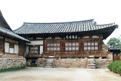 사랑채 기단